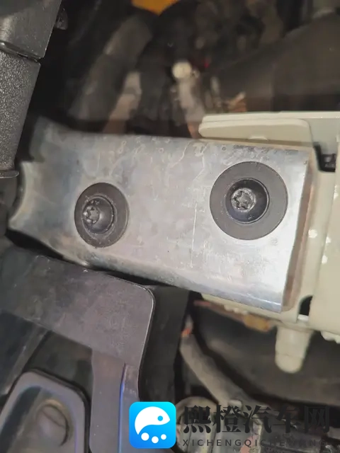 20万拿下大众途锐,30T+V6引擎,圆你一个SUV梦?-1