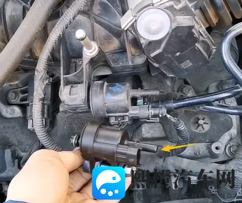 别克GL8混合气过稀,别走弯路,一拔一堵直接破案!-1