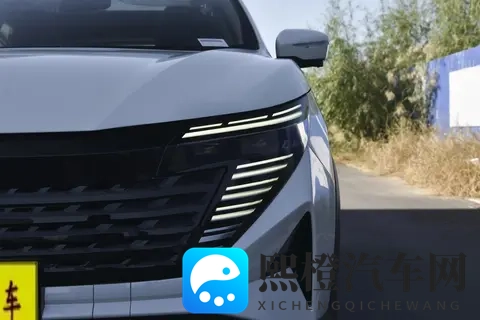 日产逍客·荣誉“酷黑”内饰上线!合资紧凑型SUV, 限时898万元起-3