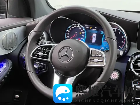 24万多拿下准新奔驰GLC260L，5万公里一手车值不值？-3