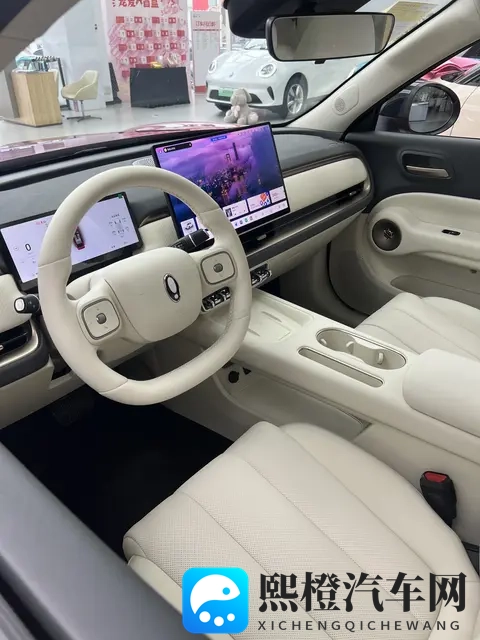 欧拉5实车到店，大过元PLUS+激光雷达，配女王副驾+续航580km-1