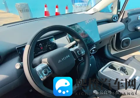 刘强东入局换电:京东5万开卖“网约车神车”,88秒补能500km-2