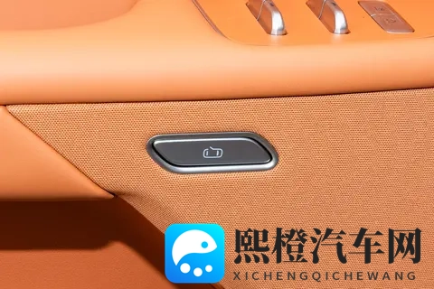 激光雷达+8295P芯片全系标配,奕派eπ007+要搅动15万级轿车市场-1