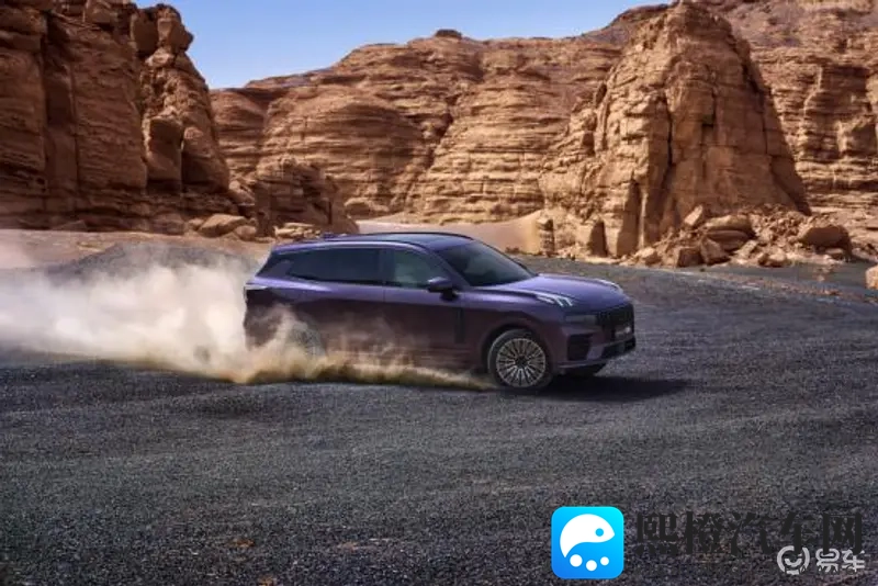 主人暴力辱骂调教sao货:施暴者恶言相向,肆意羞辱不雅之人-1