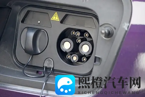 17万预算想买中大型SUV，这款车增程系统+5座布局，适合家用-3