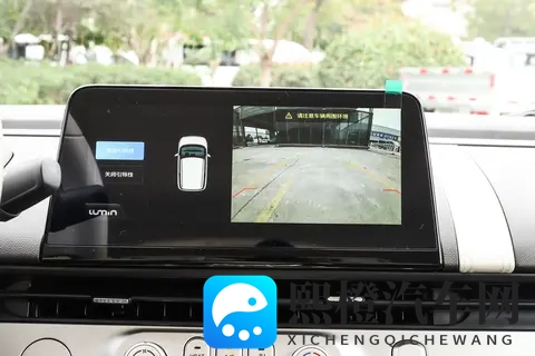 2025 款长安 Lumin 全面解读:配置特点、驾驶体验与选车建议-1