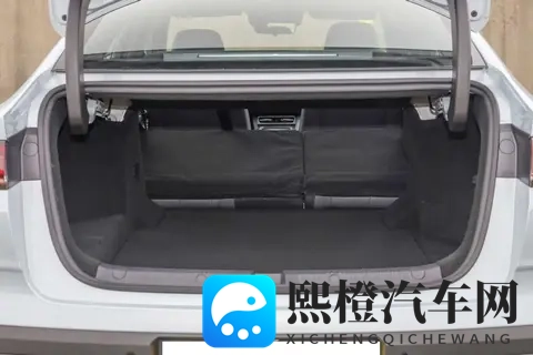 国产插混车之争，银河星耀6竞对比亚迪秦L DM，选谁更合适？-2