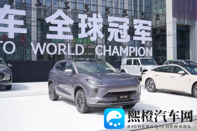 富二代成人版:成年富家子弟新篇章-1