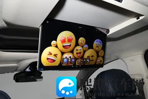 26款岚图梦想家增配又降价,30万多买MPV值吗?-1