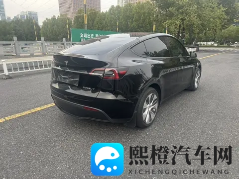 17万不到,圆你特斯拉梦!21款Model Y代步通勤真香-1