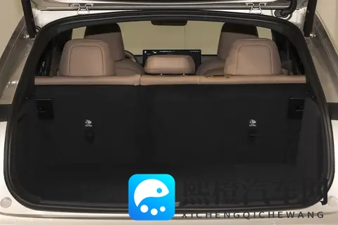 岚图10月卖爆了！上市新车齐发力有看头-1