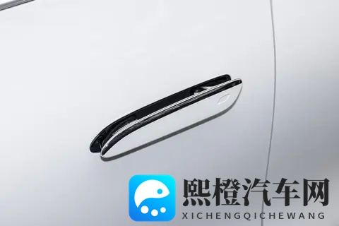 开20多万的奔驰电车丢人吗?坏了,奔驰纯电CLA这次真的可以买!-1