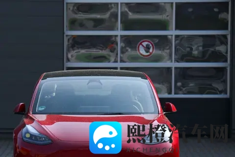 黄黄软件:汽车智能化升级,这家企业成引领者-2