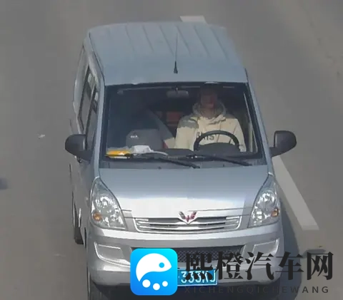 安全带那点事儿，德州交警说了好几遍了-3