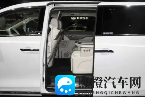 奶爸的“移动客厅”真香：当魏牌高山7遇到二胎家庭的全场景挑战-3