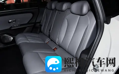 长安启源A06 2026款630激光UItra+预售开启,尊贵体验感满满-1