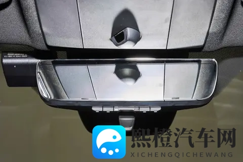 皇冠陆放2026款,双擎车型,4款车型有何不同?-1