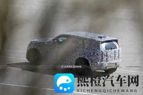 综合最大续航可达500km！路虎纯电版卫士的谍照曝光-1