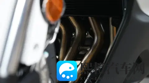 春风750SR到底输哪了?四缸跑车横向对比告诉你答案-3