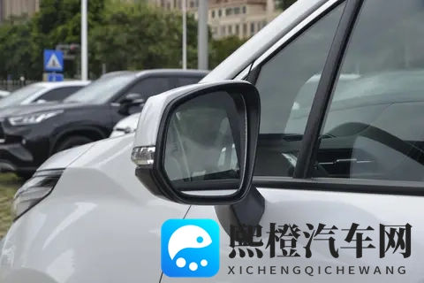 丰田赛那导购手册-3