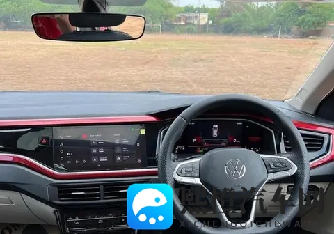 右舵车怎么打转向灯？被问住了？给你3秒思考一下-1