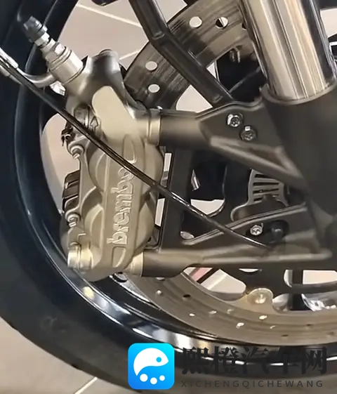 钱江首款四缸赛250即将亮相-1