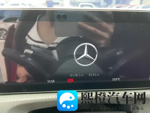 一手准新奔驰A级，红色时尚座驾，15万轻松拥有！-2