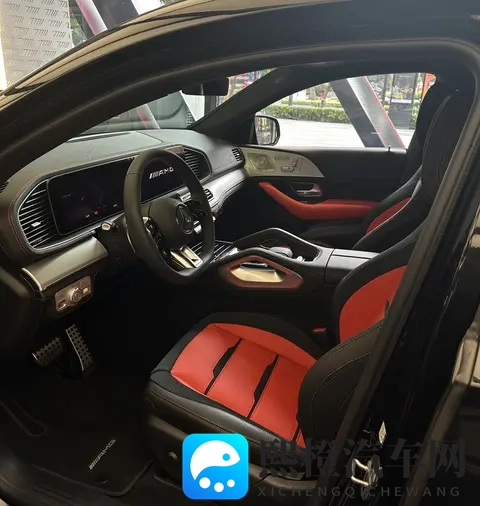 被室友集体扒开腿用黄瓜：室友集体施暴，惨遭黄瓜侵犯-1