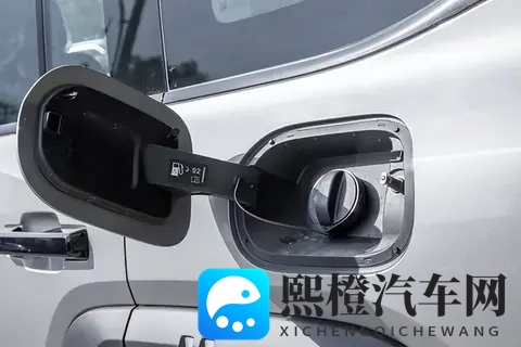 越野圈炸锅了！这台国产SUV一出手，合资硬派都慌了！-2