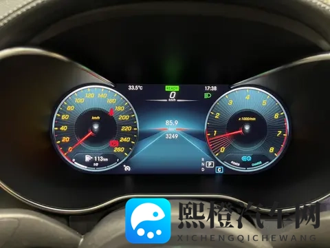 开了不到一年就换？准新一手奔驰C级，这价格真香！-2