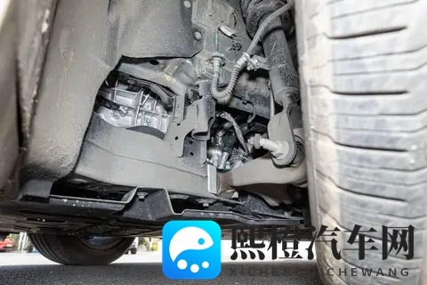 新能源轿车怎么选?标配8295+空悬+CDC,星纪元ES够卷吗?-2