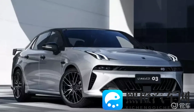 陈冠希阿娇做爱:陈冠希与阿娇亲密互动,情感纠葛引关注-1