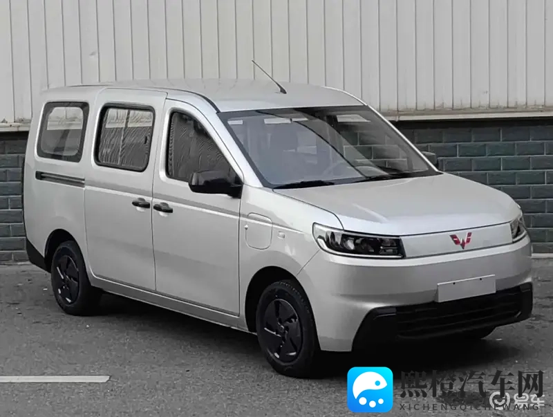 轴距超2米8,空间很大且实用,5座7座可选,神车又出新款-1