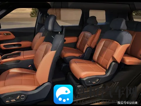 起亚全新中大型SUV官图，外观很方正硬朗，两种前脸，2+2+3座椅-2