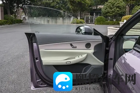 标配800V快充，续航最高710km，15万级星纪元ES选购指南-3