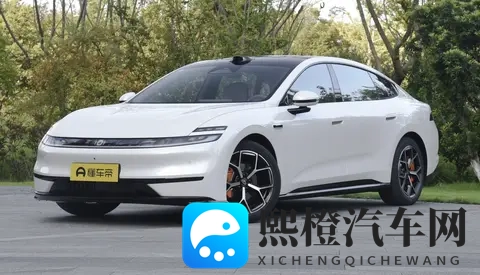 长安启源A06:续航持久,800V快充,还有冰箱-3