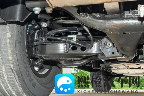 实拍体验奇瑞纵横 G700,续航 1400 公里,售价 3299 万起-2