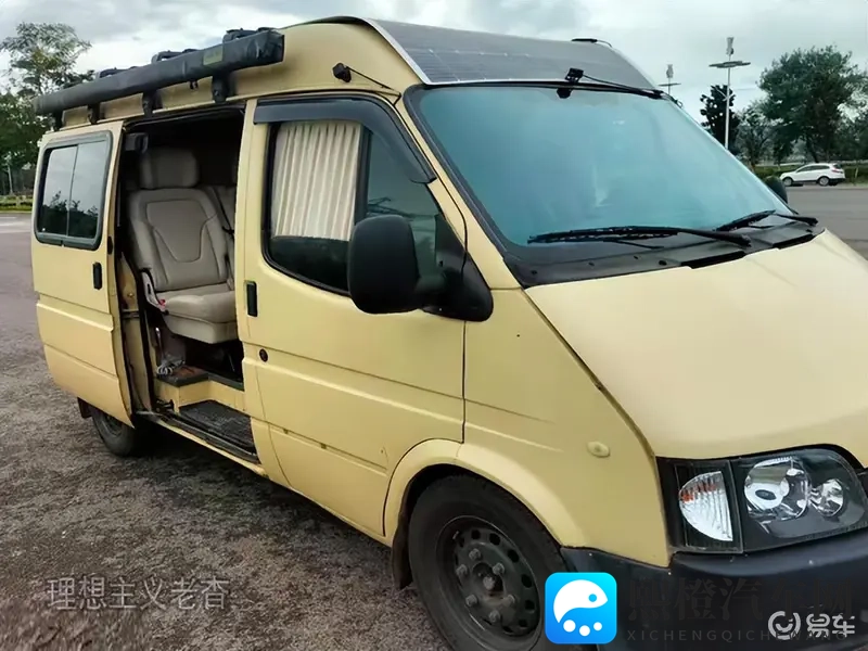 老师用刷子刷班长脚底心作文：新能源崛起，智能驾驶新潮流-2