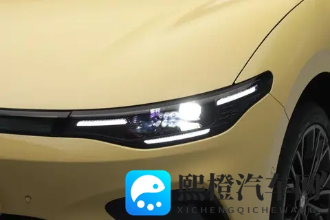 作为零跑全球化战略们重要车型,在慕尼黑车展备受关注!-1