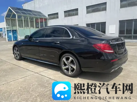 22万拿下豪华座驾,19年奔驰E300L,商务家用都合适-3