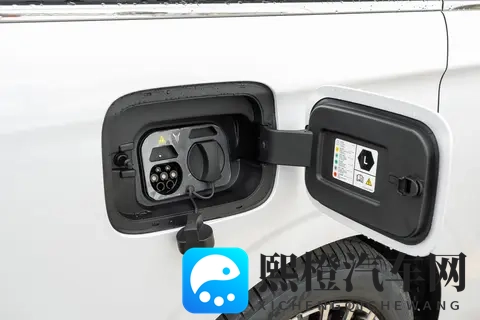 试完26款岚图梦想家,发现现在的MPV越来越卷了-2