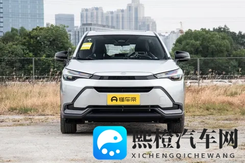 家用锋兰达怎么选？舒适 、豪华 、双擎配置的功能变化-3