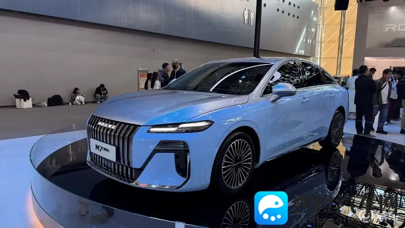 “活人感”AI 荣威M7 DMH给出全能质价比答案-1