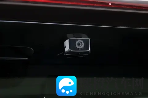 28 万的家庭 MPV,开上一个月,我发现真的不需要再加预算了!-1