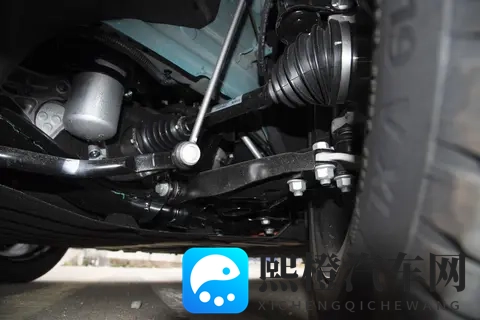 东风奕派eπ007+纯电565四驱版深度体验：15万级轿跑新标杆-3