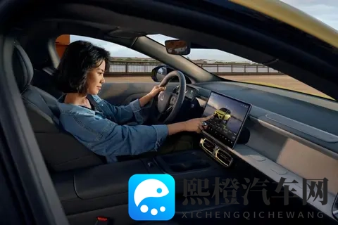 预售价1058万起,电动“高尔夫”零跑Lafa5再掀桌子-1