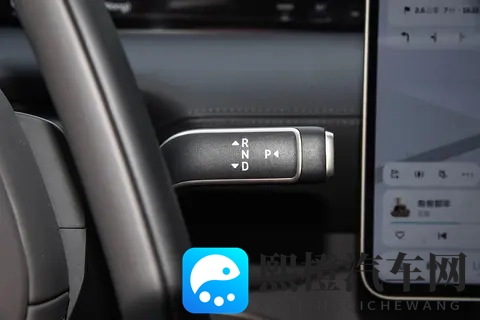 别只盯着宝马7系!这款国产豪车更合适,价格亲民,配置拉满-2