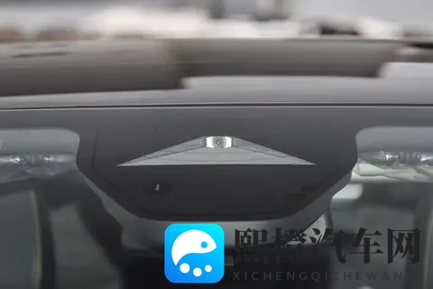 15万左右入手的蒙迪欧，动力强劲油耗低，家用舒适又省心-2