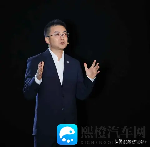 智己LS9搅局30万级市场,六座SUV的“标配”战争如何开打?-1