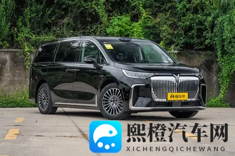 大7座MPV家用真香!鸿蒙智行加持,26款岚图梦想家真不错-3